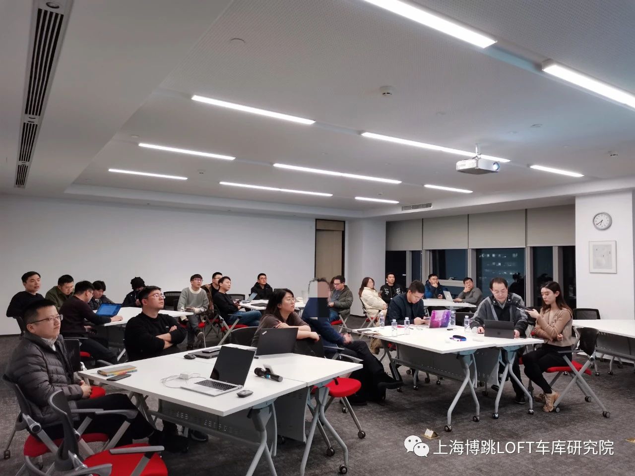 那曲杭州LOFT车库专题会